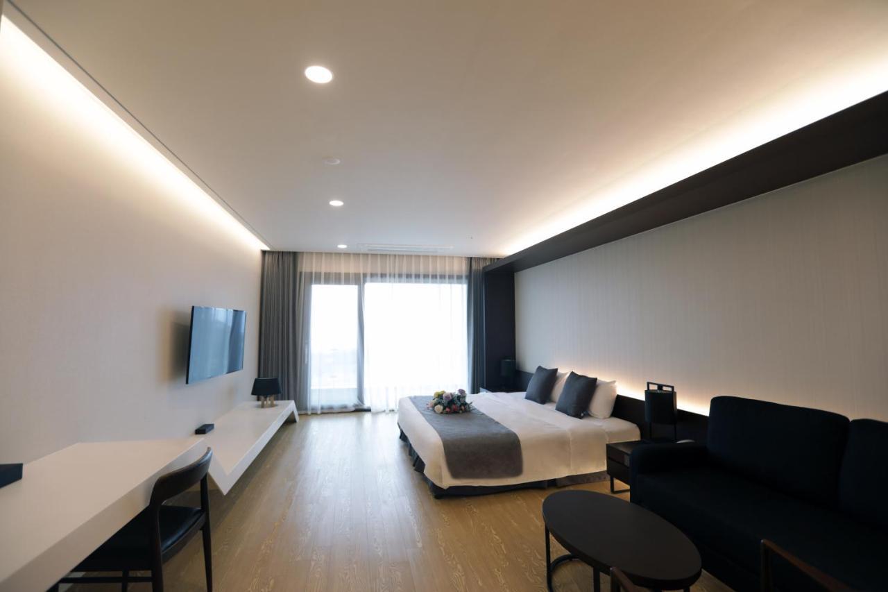 The Qube Resort Jeju Σεογκουίπο Εξωτερικό φωτογραφία