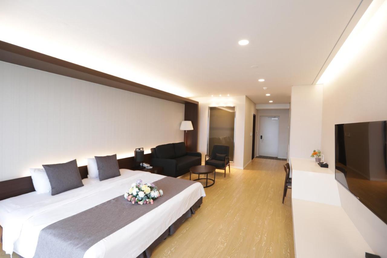 The Qube Resort Jeju Σεογκουίπο Εξωτερικό φωτογραφία