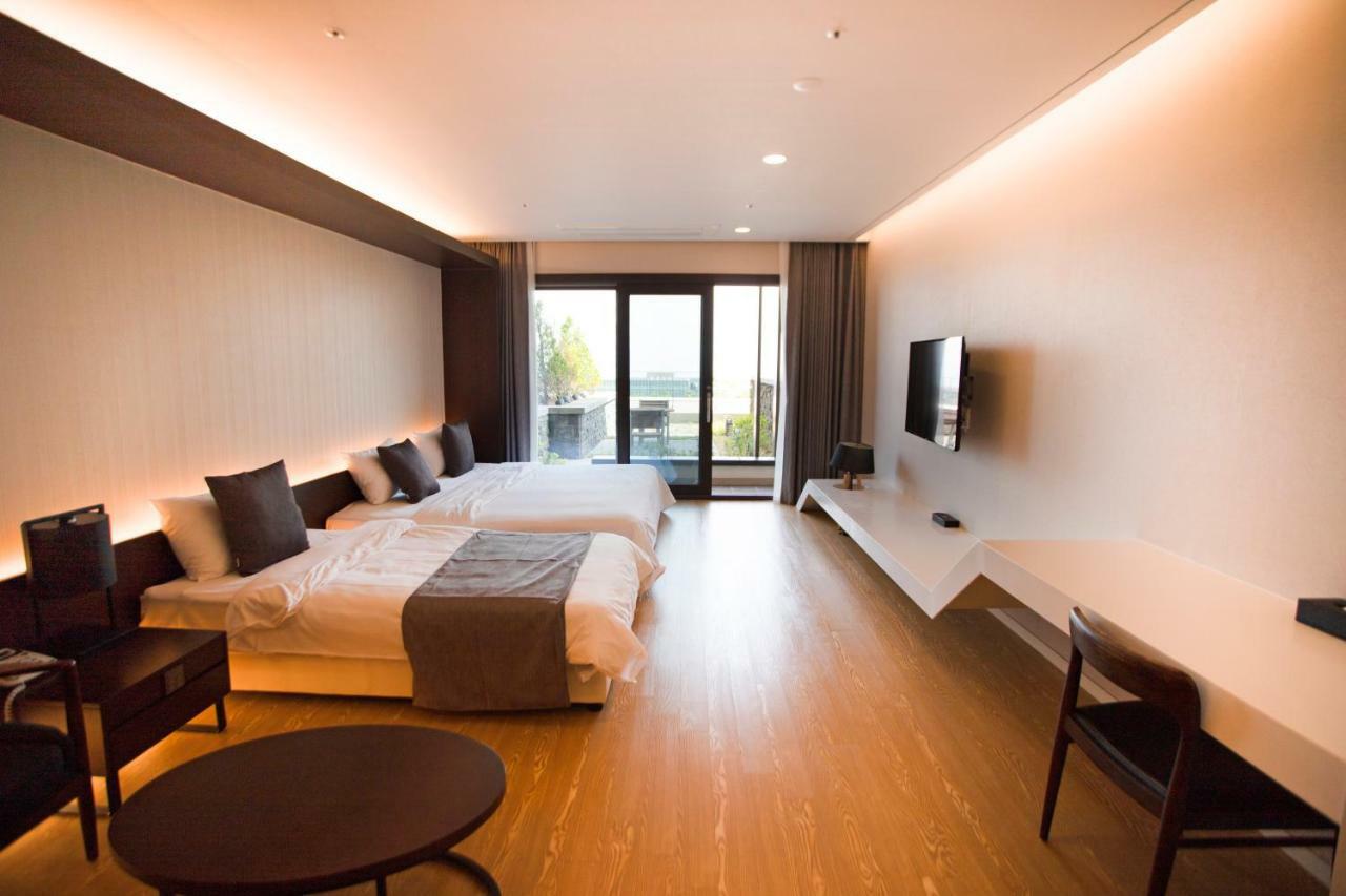 The Qube Resort Jeju Σεογκουίπο Εξωτερικό φωτογραφία