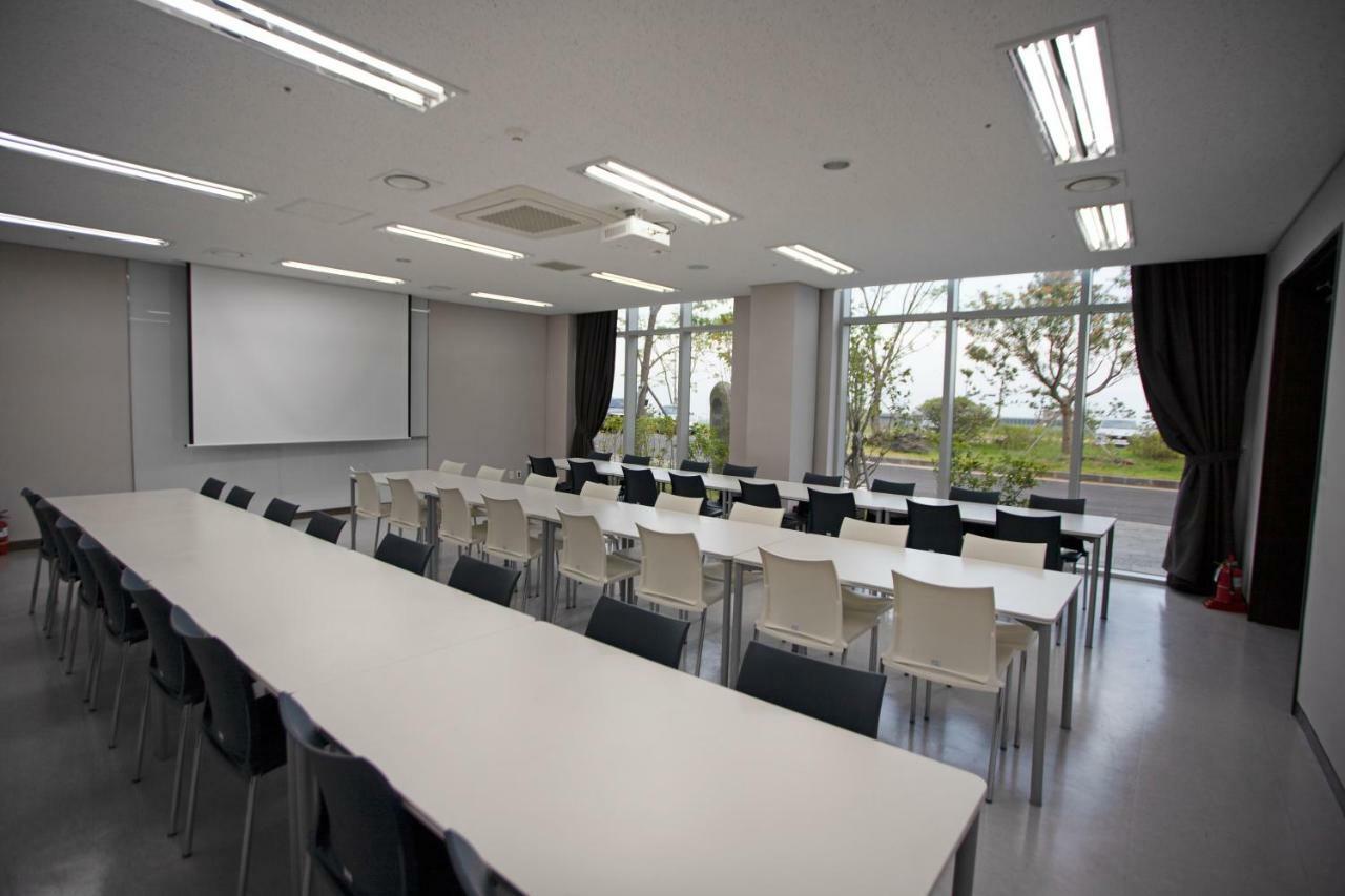 The Qube Resort Jeju Σεογκουίπο Εξωτερικό φωτογραφία